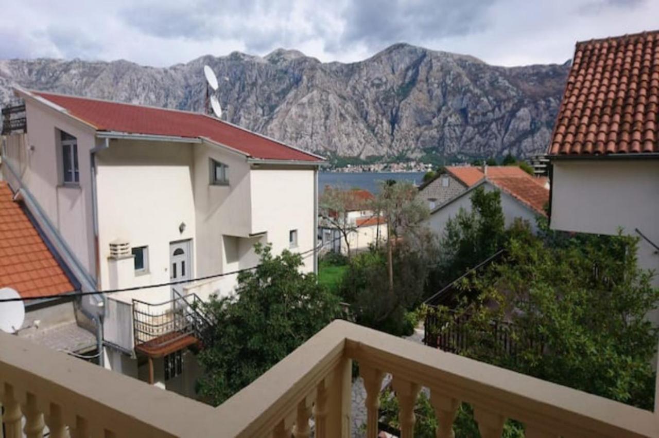 Seaside Apartments And Rooms Kotor Eksteriør bilde